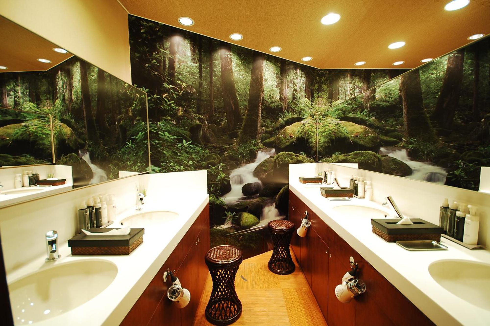 Anshin Oyado Shinbashi Ekimaeten Hotel cápsula